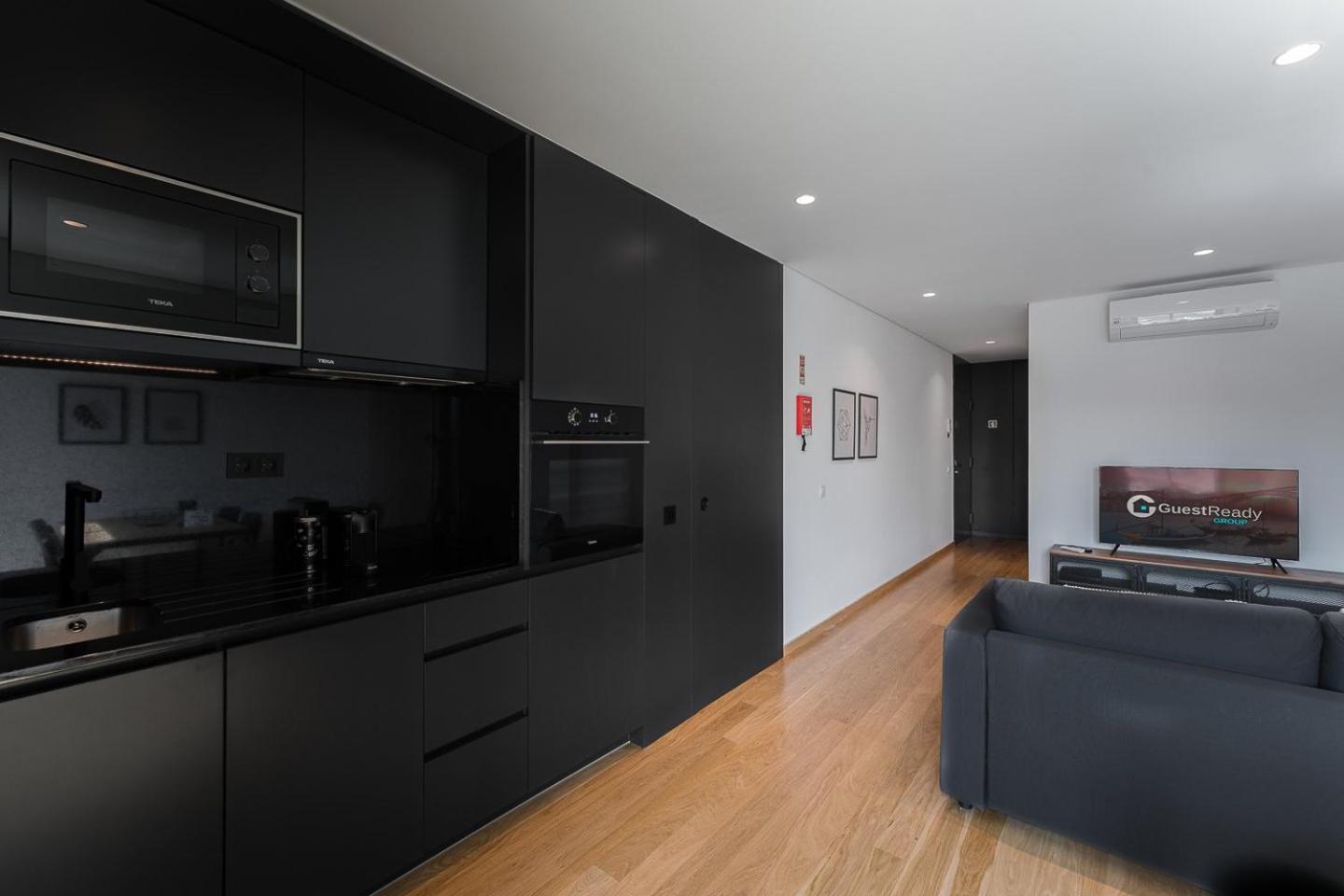 Guestready - Poet'S Modern Retreat Apartment ปอร์โต ภายนอก รูปภาพ